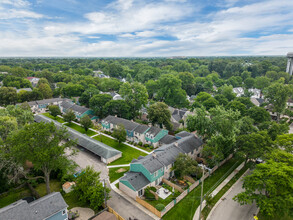 Edgewood Court North in Birmingham, MI - Building Photo - Building Photo