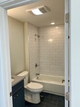 1634 Hewitt Ave in Cincinnati, OH - Building Photo - Building Photo