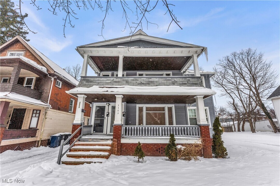 3309 Desota Ave in Cleveland Heights, OH - Building Photo