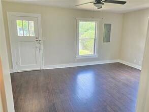 1129 Walnut St in Greenville, TX - Building Photo - Building Photo