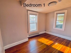 157 Columbia St, Unit #3 in Malden, MA - Foto de edificio - Building Photo