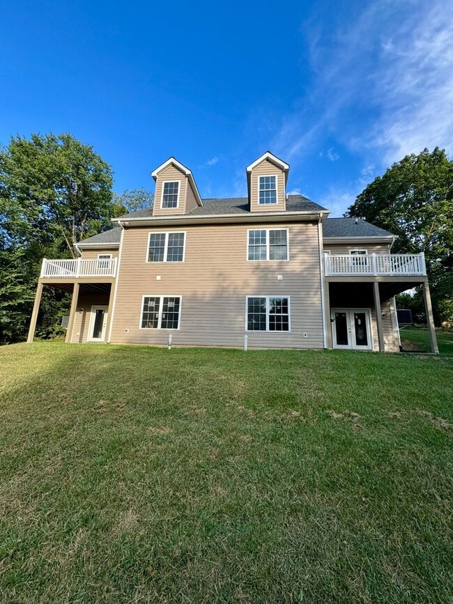 308 S Water St in Woodstock, VA - Building Photo - Building Photo