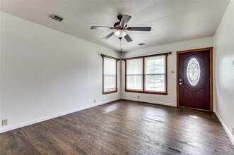 1901 Buck St in Gainesville, TX - Building Photo - Building Photo