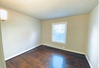421 Summit Ave E in Seattle, WA - Building Photo - Building Photo