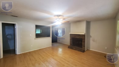 1023 Sourwood Ct in Athens, GA - Building Photo - Building Photo
