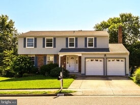 4037 Broadwire Dr in Fairfax, VA - Building Photo