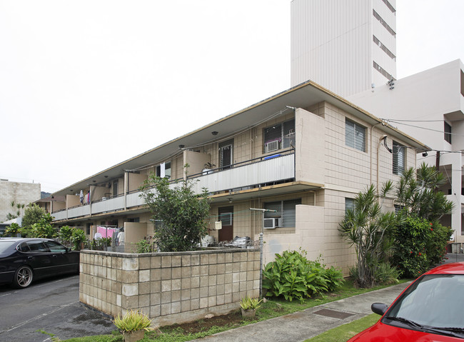 1928 Young St in Honolulu, HI - Building Photo - Building Photo