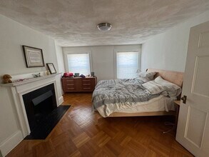 1712 Beacon St in Brookline, MA - Building Photo - Building Photo