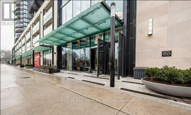 575 Bloor St E in Toronto, ON - Building Photo - Building Photo