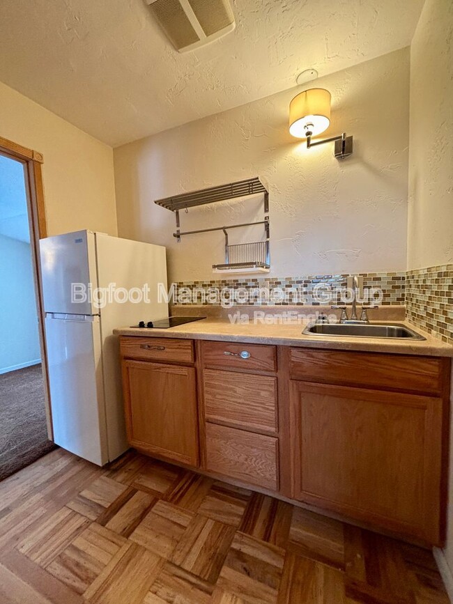 property at 1216 Cannon St