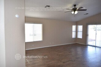 7408 Alpine Ridge St in Las Vegas, NV - Building Photo - Building Photo