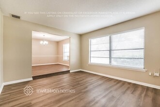 537 Woodview Dr in Longwood, FL - Foto de edificio - Building Photo