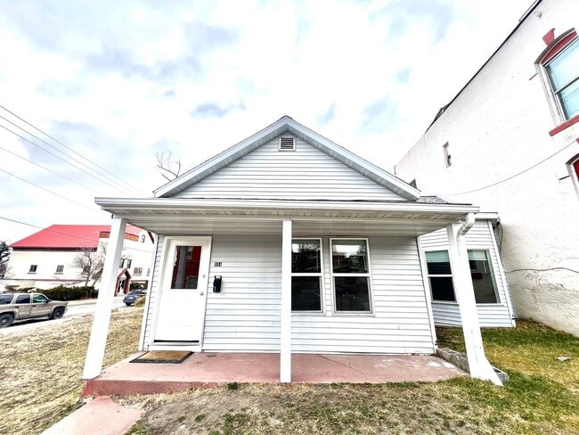 property at 204 Breckenridge St