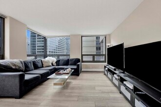 440 N Wabash Ave in Chicago, IL - Building Photo - Building Photo