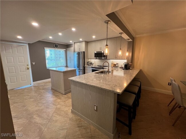 property at 3051 Sandpiper Bay Cir