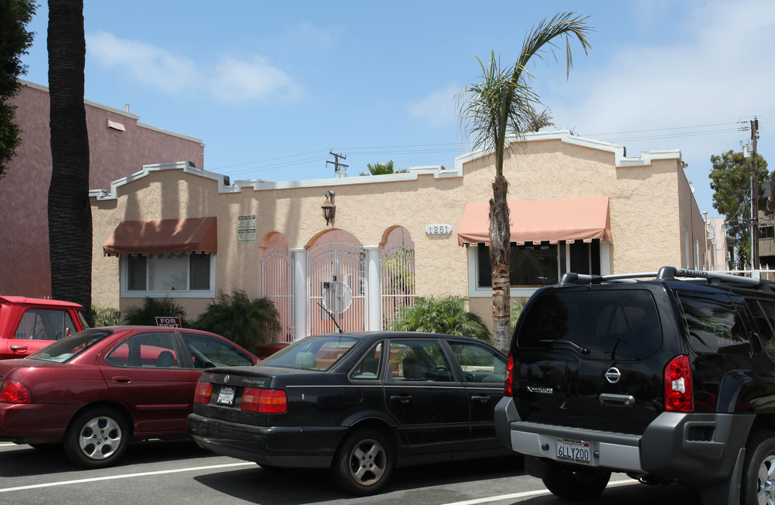 1251 E Appleton St in Long Beach, CA - Building Photo