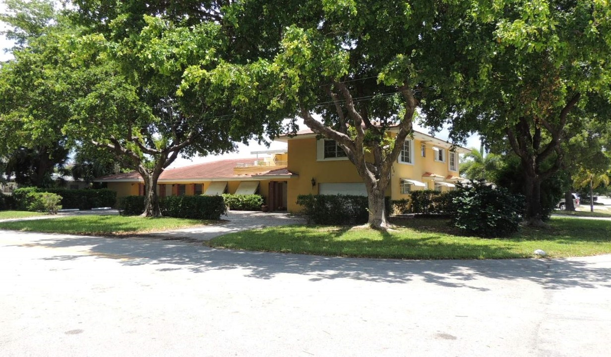 315 SE 23rd Ave in Pompano Beach, FL - Building Photo