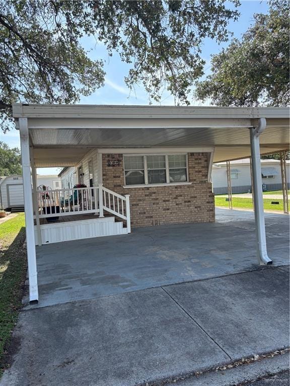 property at 18 Lago Vista St