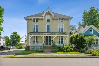 68 Walton St in Portland, ME - Foto de edificio - Building Photo