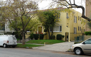 249 S Manhattan Pl in Los Angeles, CA - Building Photo - Building Photo