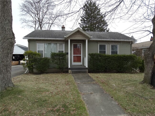 146 Cutler Ave in Corning, NY - Building Photo - Building Photo