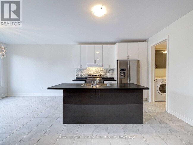 20 Dunley Cres in Brampton, ON - Building Photo - Building Photo