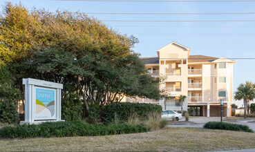 Wrightsville Dunes in Wrightsville Beach, NC - Building Photo - Building Photo