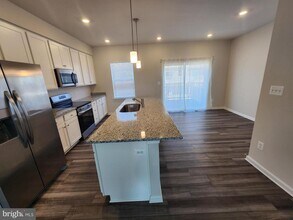 1236 Red Clover Ln in Ranson, WV - Building Photo - Building Photo