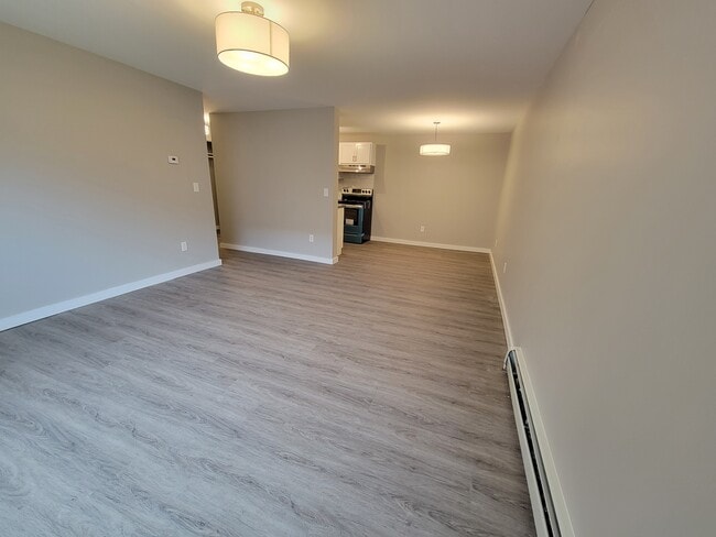 131 Sherbrooke Ave, Unit 9-5