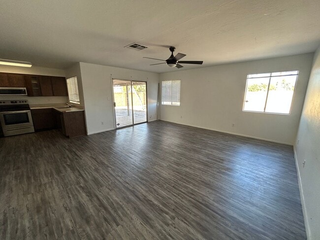 4804 W Juniper Ave in Glendale, AZ - Building Photo - Building Photo