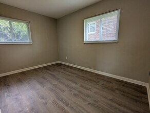 6058 Madison Ave in Berkeley, MO - Building Photo - Building Photo