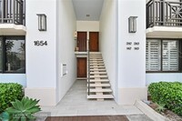 1654 S Ocean Ln in Fort Lauderdale, FL - Building Photo - Building Photo