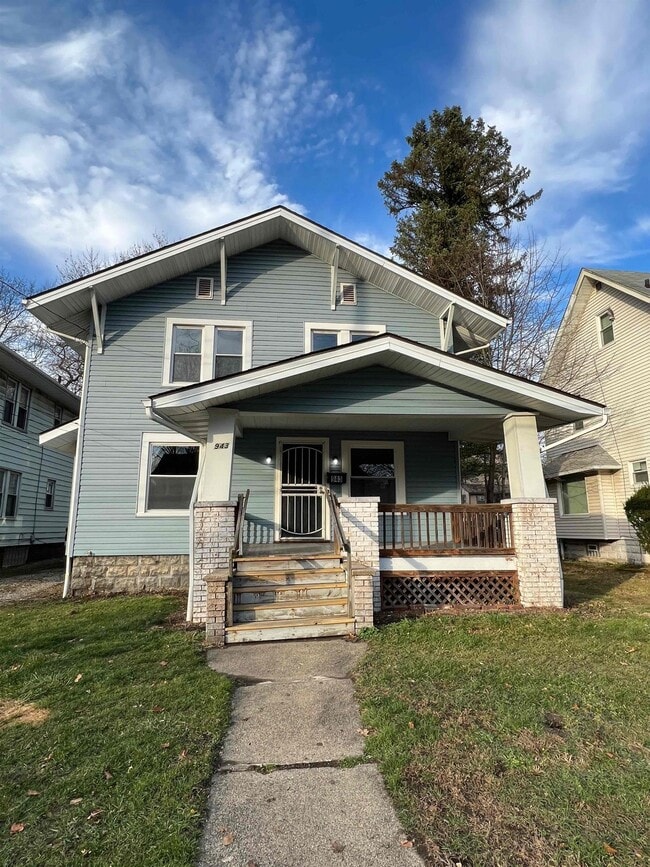 943 Delia Ave in Akron, OH - Building Photo - Building Photo