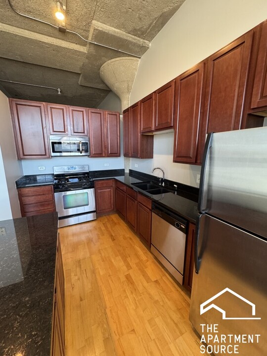 3963 W Belmont Ave, Unit #237 in Chicago, IL - Building Photo