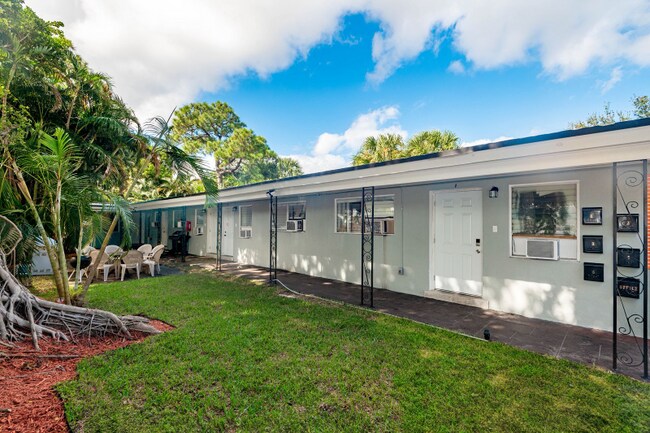 1017 NE 14th Ave in Fort Lauderdale, FL - Building Photo - Building Photo