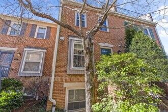 786 N Vermont St in Arlington, VA - Building Photo - Building Photo