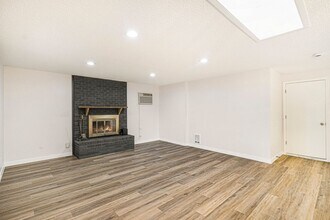 9881 N Pecos St in Thornton, CO - Building Photo - Building Photo