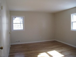 35 Morningside Dr in Livingston, NJ - Building Photo - Building Photo