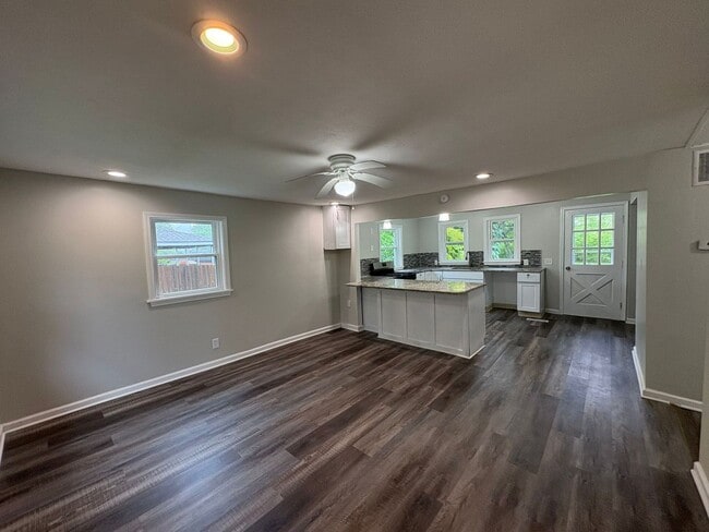 649 Maplewood Ave in Brunswick, OH - Building Photo - Building Photo