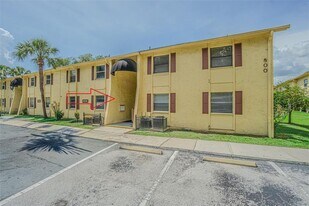 7517 Abonado Rd in Tampa, FL - Building Photo