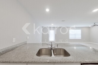131 Swallowtail Ln in Pensacola, FL - Building Photo - Building Photo