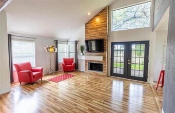 4115 Rosser Square in Dallas, TX - Building Photo - Building Photo