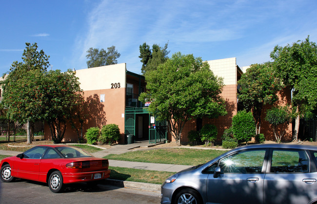 203 N Glenn Ave in Fresno, CA - Building Photo - Building Photo