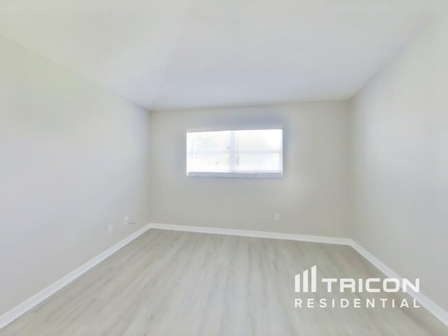 2941 Grayton St in Deltona, FL - Building Photo - Building Photo