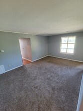 872 Gordon Smith Blvd in Hamilton, OH - Building Photo - Building Photo