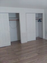 325 Pershing Ave in Carteret, NJ - Building Photo - Building Photo