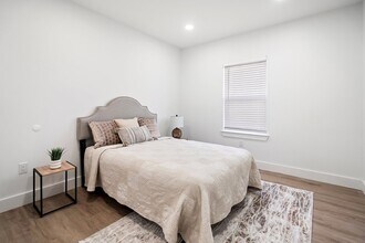 310 W Jersey St in Elizabeth, NJ - Building Photo - Building Photo