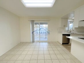 1107 Opal St in Redondo Beach, CA - Building Photo - Building Photo