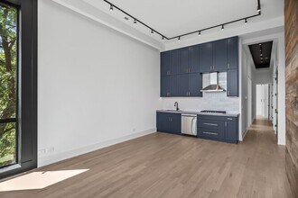 6556 S Minerva Ave in Chicago, IL - Foto de edificio - Building Photo