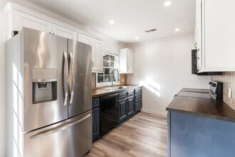 3883 Crouch Dr in Nashville, TN - Building Photo - Building Photo